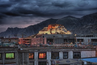 Alan Skerker 
Potala Palace 
from a 
Lhasa Rooftop
